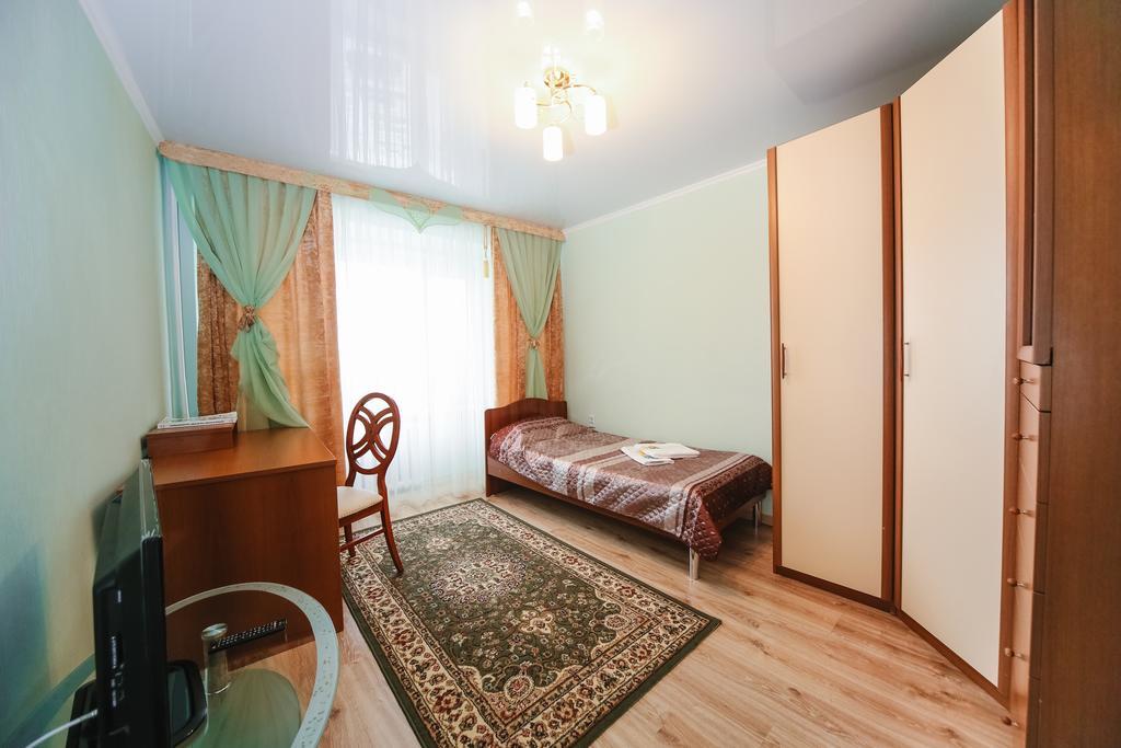 Sary Arka Hotell Pavlodar Exteriör bild