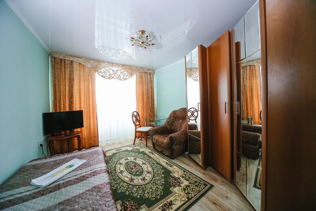 Sary Arka Hotell Pavlodar Exteriör bild