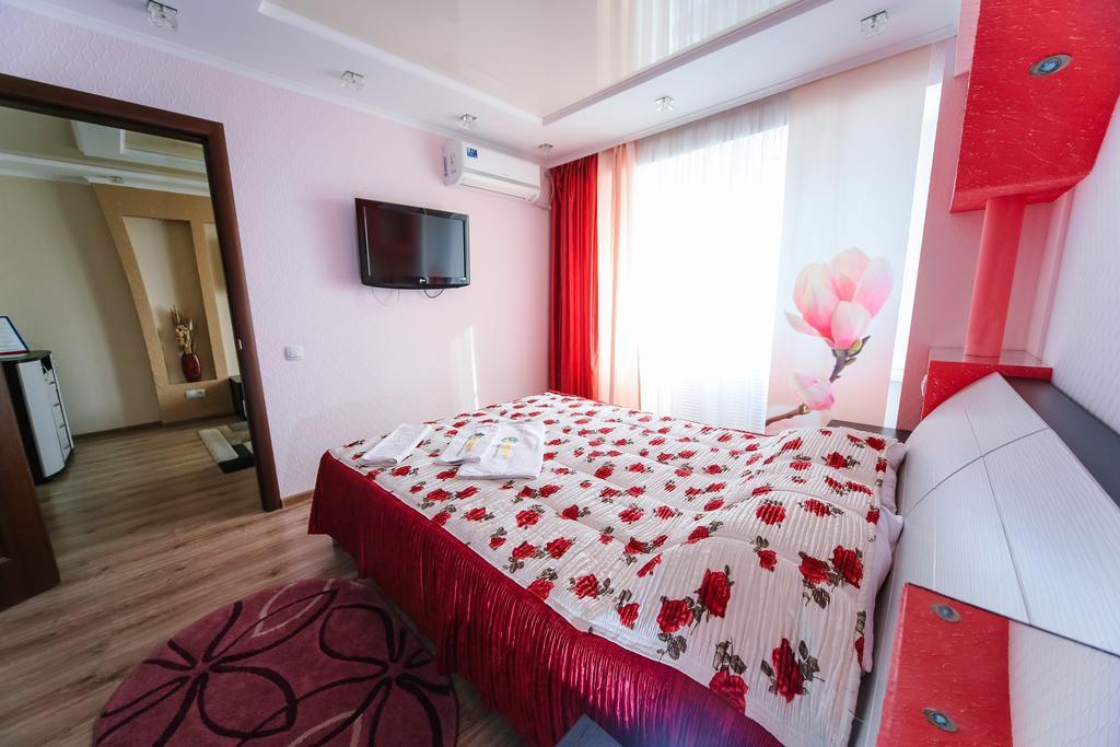 Sary Arka Hotell Pavlodar Exteriör bild