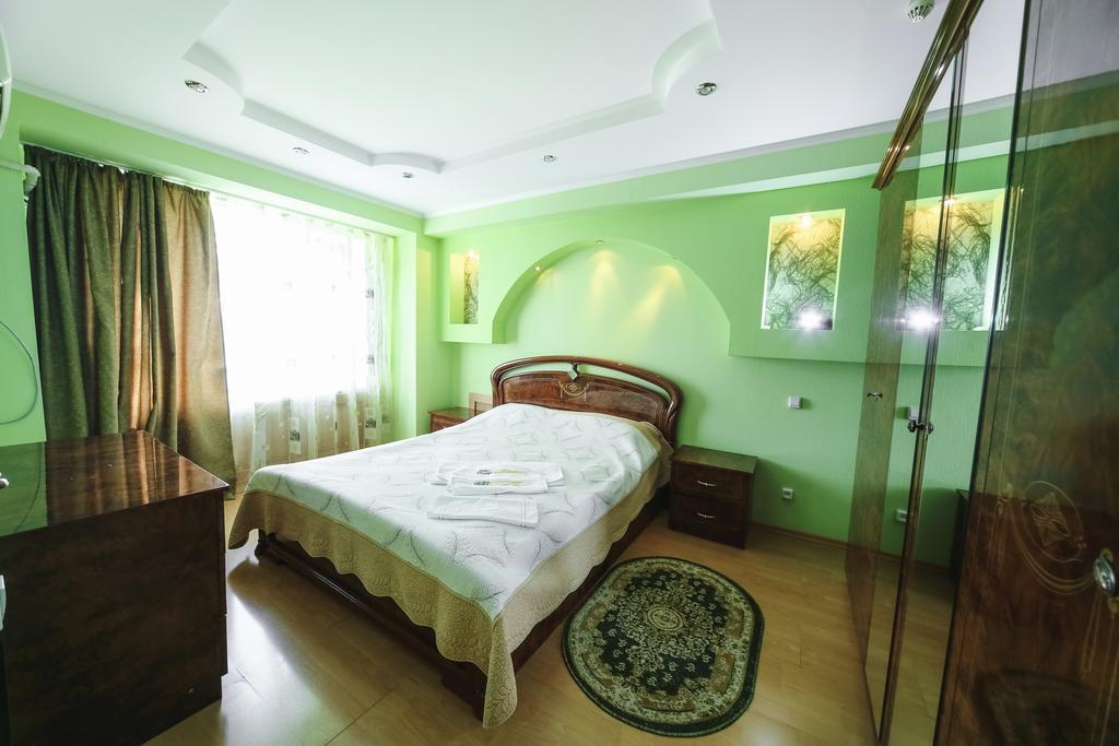 Sary Arka Hotell Pavlodar Exteriör bild