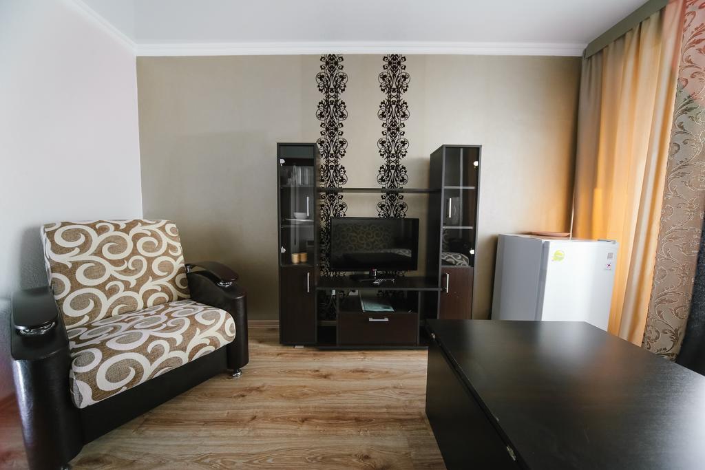 Sary Arka Hotell Pavlodar Exteriör bild