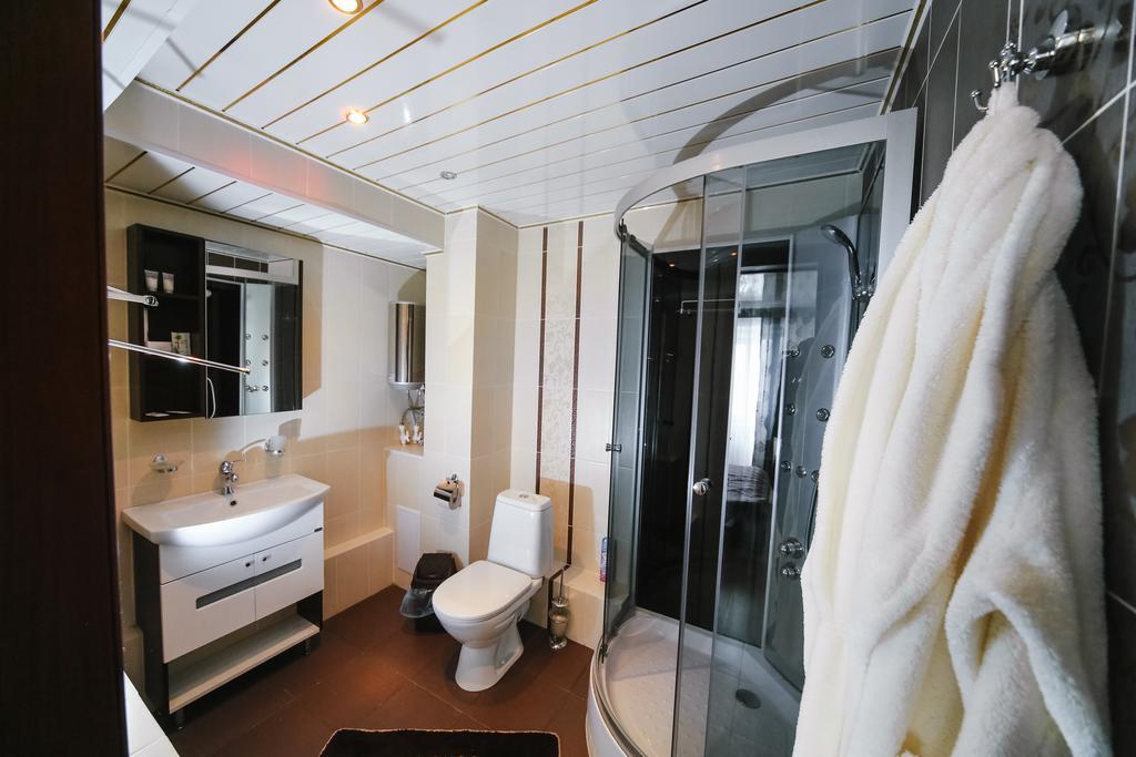 Sary Arka Hotell Pavlodar Exteriör bild