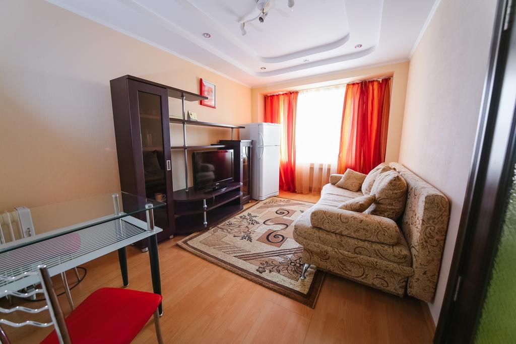 Sary Arka Hotell Pavlodar Exteriör bild