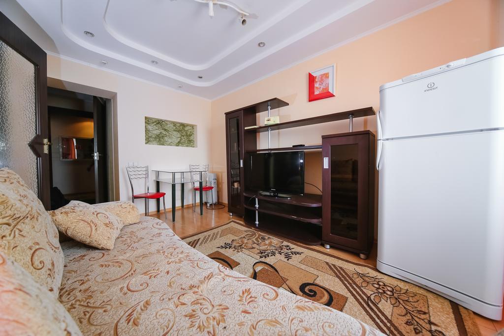 Sary Arka Hotell Pavlodar Exteriör bild
