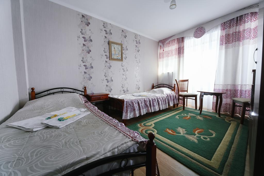 Sary Arka Hotell Pavlodar Exteriör bild