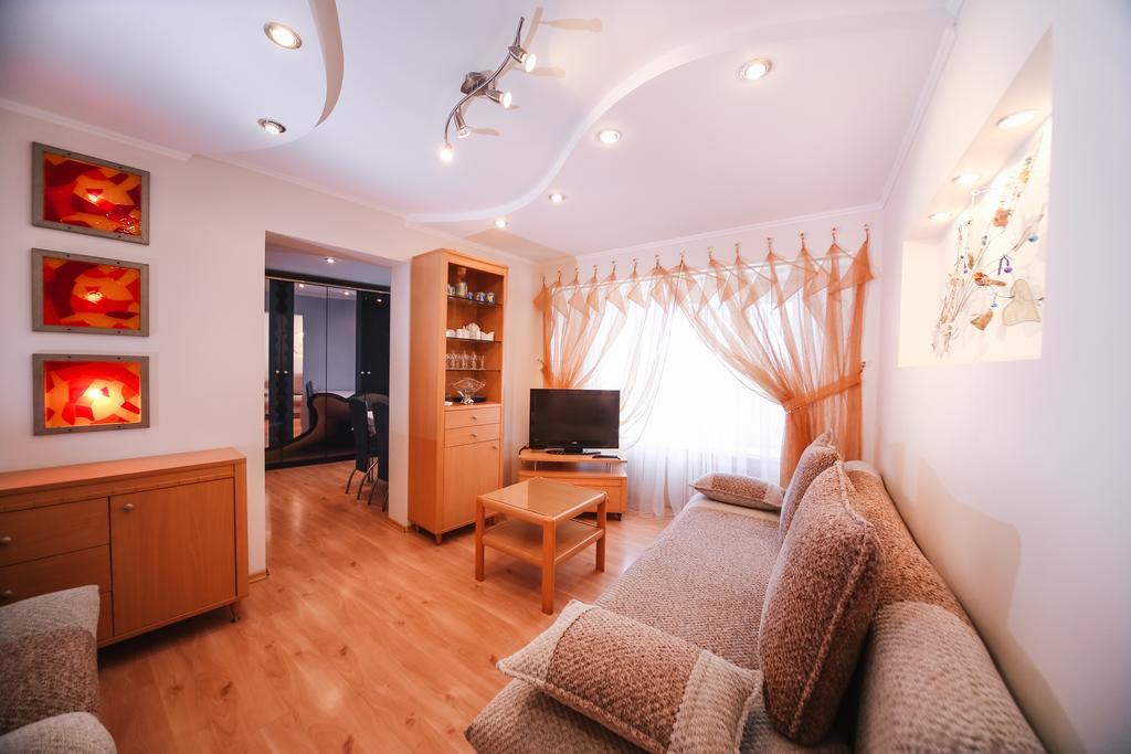 Sary Arka Hotell Pavlodar Exteriör bild