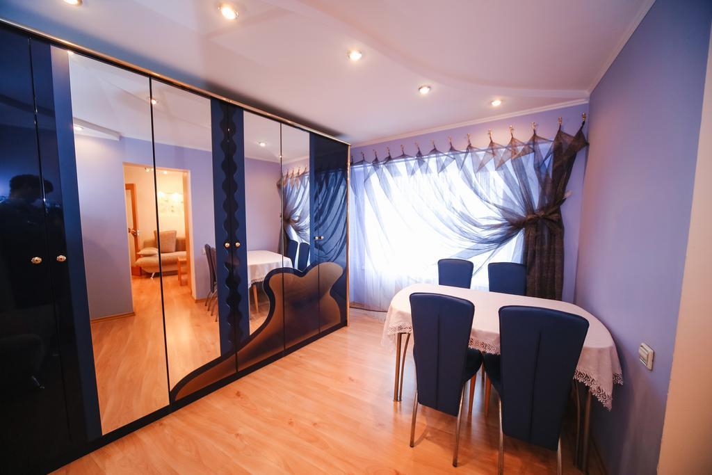 Sary Arka Hotell Pavlodar Exteriör bild