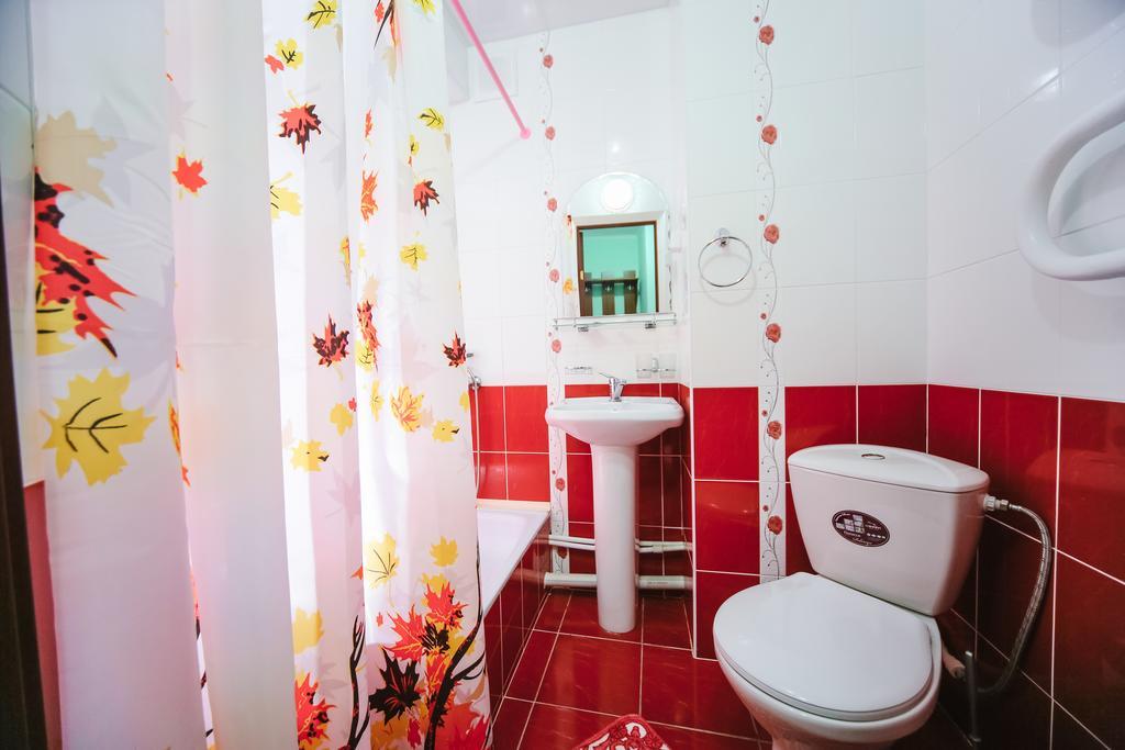 Sary Arka Hotell Pavlodar Exteriör bild