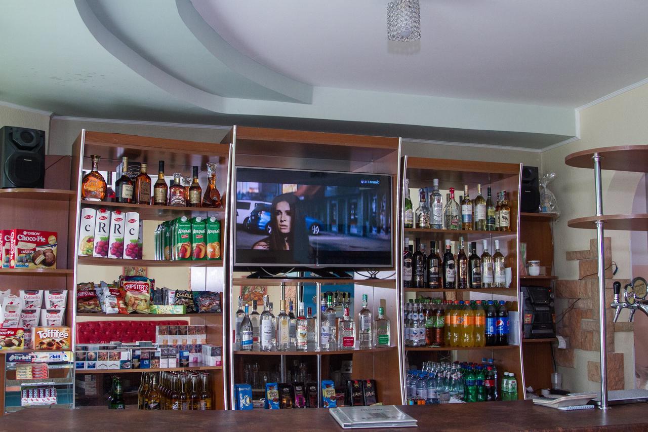 Sary Arka Hotell Pavlodar Exteriör bild